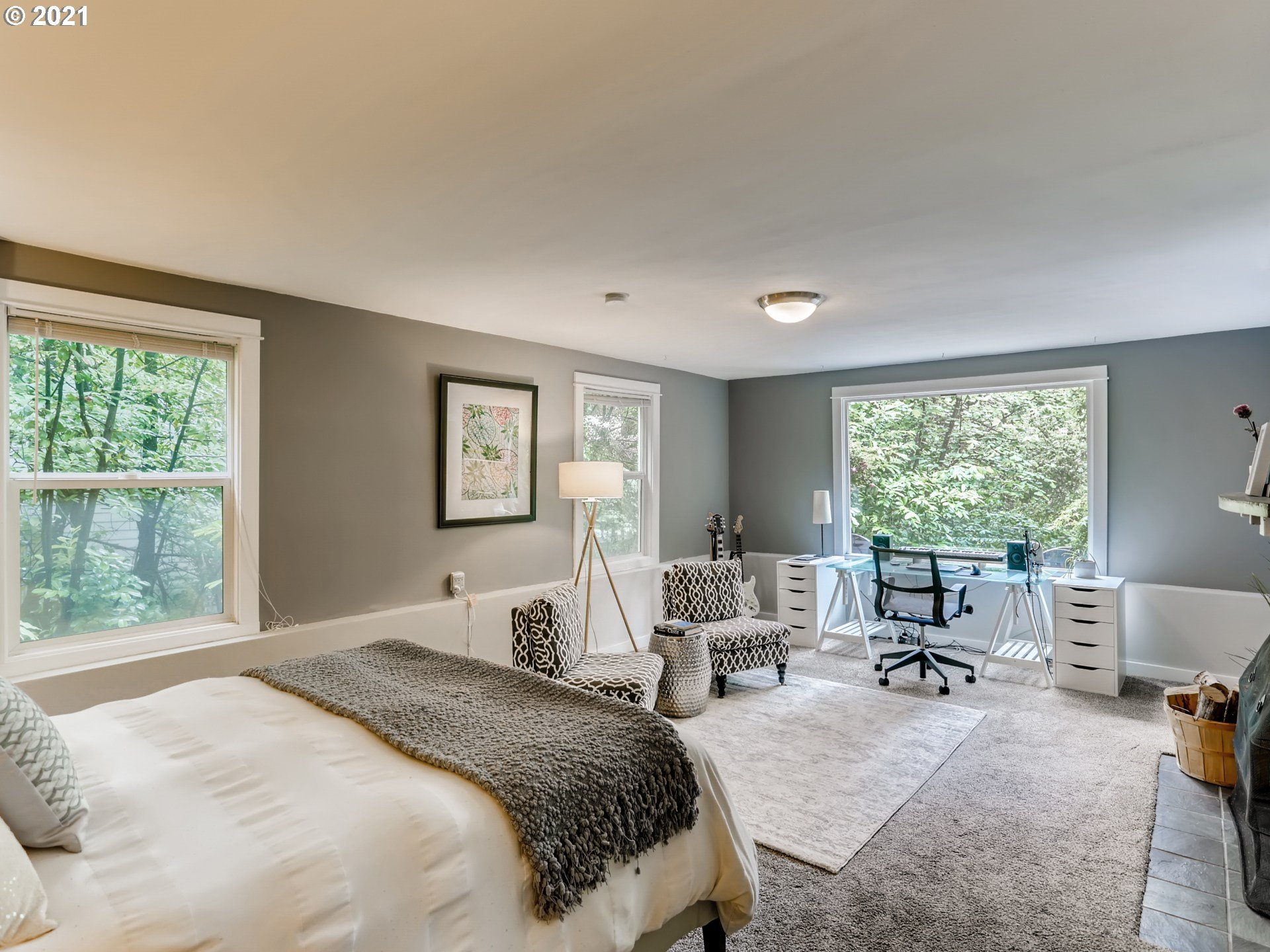 11855 Southwest Lesser Road Portland, OR 97219 - Photo 27 of 32 Gallery Image 27