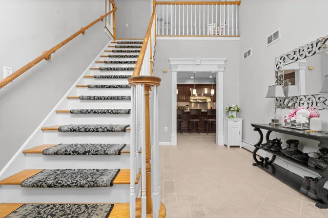 a view of entryway with a front door