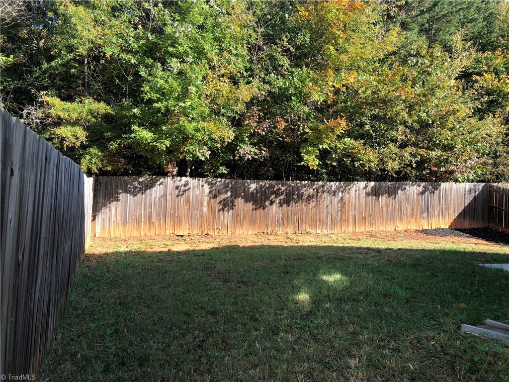 312 Apple Ridge Road Greensboro, NC 27406 - Photo 5 of 11 Gallery Image 5