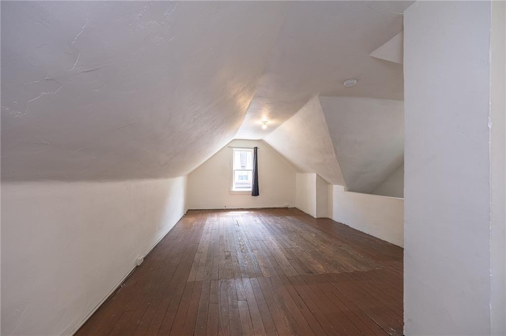7315 Whipple Street Pittsburgh, PA 15218 - Photo 21 of 24 a view of an empty room and window