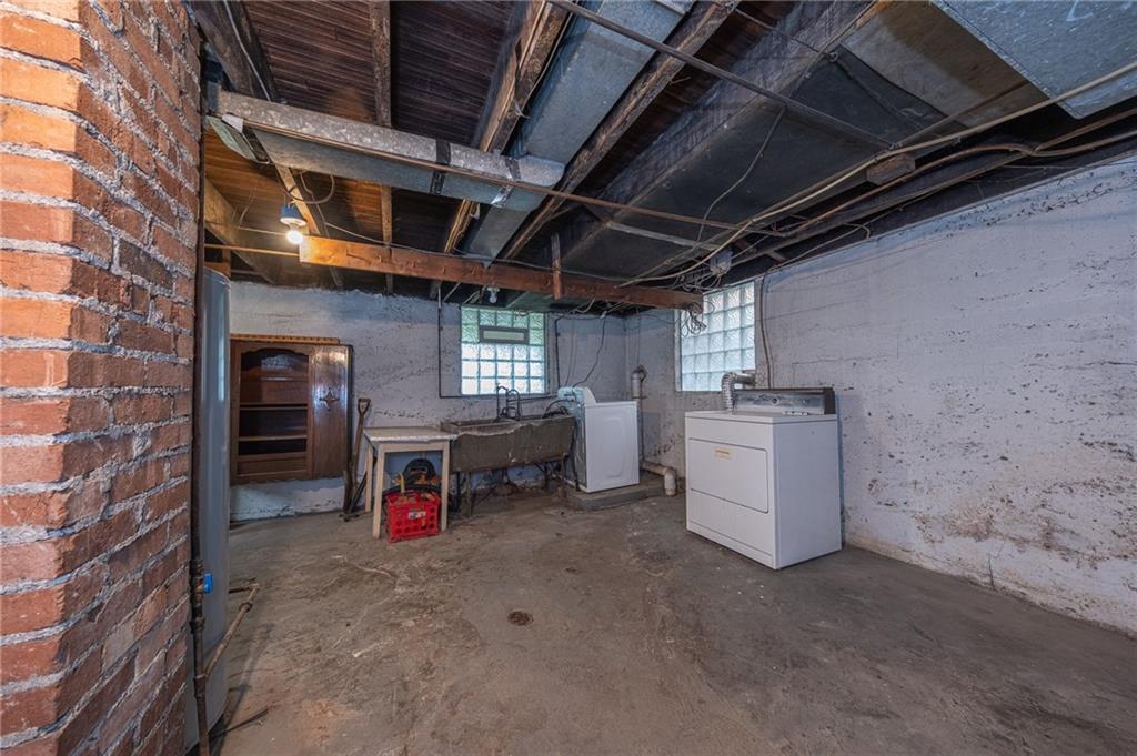7315 Whipple Street Pittsburgh, PA 15218 - Photo 23 of 24 a view of a storage & utility room