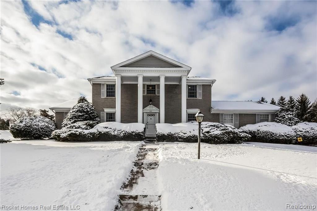 5060 Tree Hill Road Grand Blanc, MI 48439 - Photo 4 of 47
