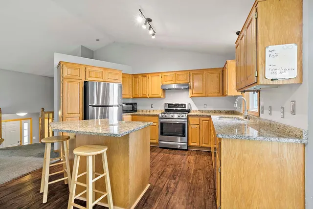 $375,000 | 12010 Eagle Street Northwest, Coon Rapids, MN 55448