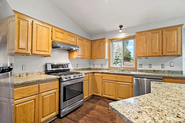 $375,000 | 12010 Eagle Street Northwest, Coon Rapids, MN 55448