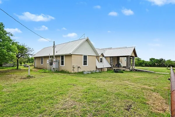 $835,000 | 6694 Hutcheson Hill Road, Springtown, TX 76082