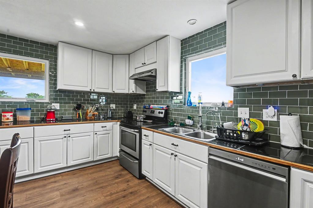 6694 Hutcheson Hill Road Springtown, TX 76082 - Photo 12 of 40