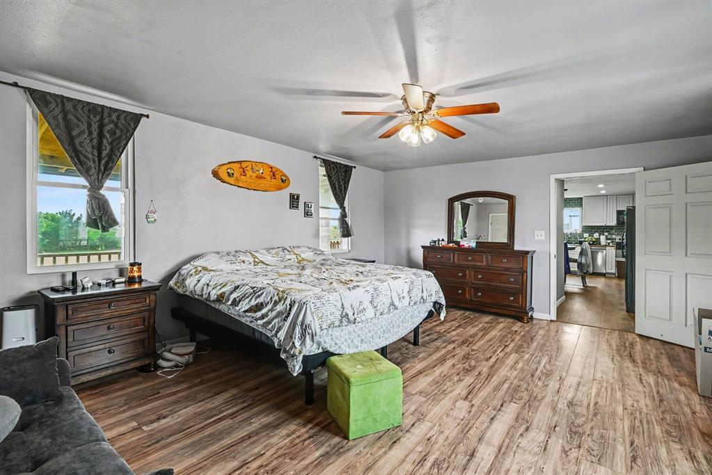 6694 Hutcheson Hill Road Springtown, TX 76082 - Photo 16 of 40