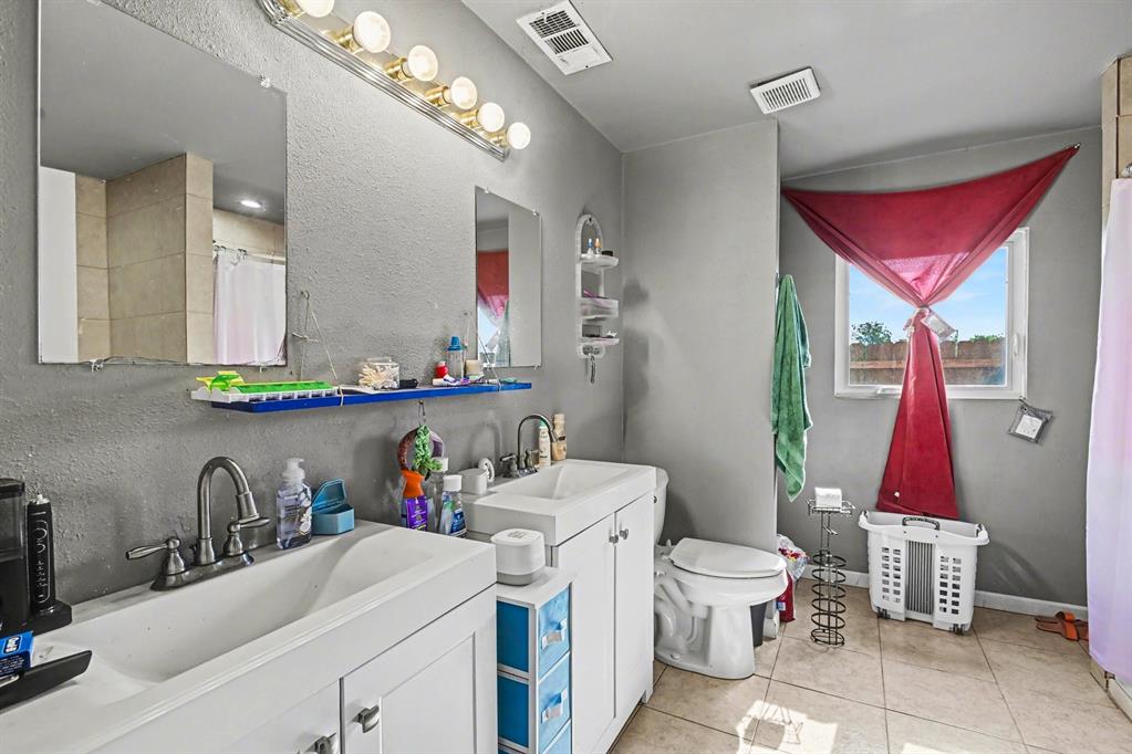 6694 Hutcheson Hill Road Springtown, TX 76082 - Photo 17 of 40