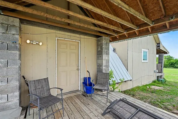 $835,000 | 6694 Hutcheson Hill Road, Springtown, TX 76082