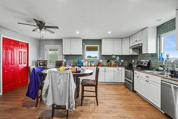 $835,000 | 6694 Hutcheson Hill Road, Springtown, TX 76082
