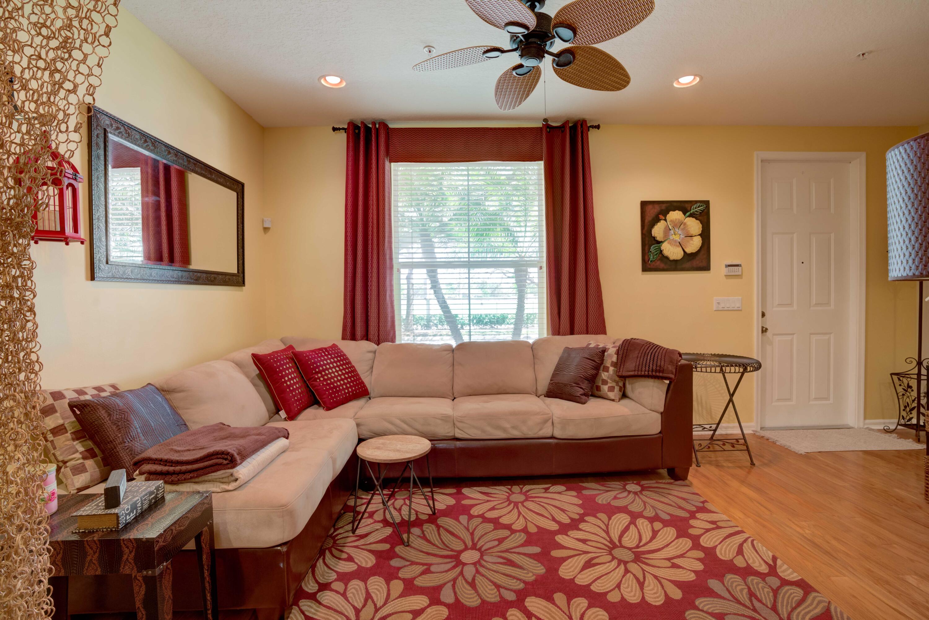 4166 Stadium Drive Jupiter, FL 33458 - Photo 12 of 36 4166 Stadium Living room