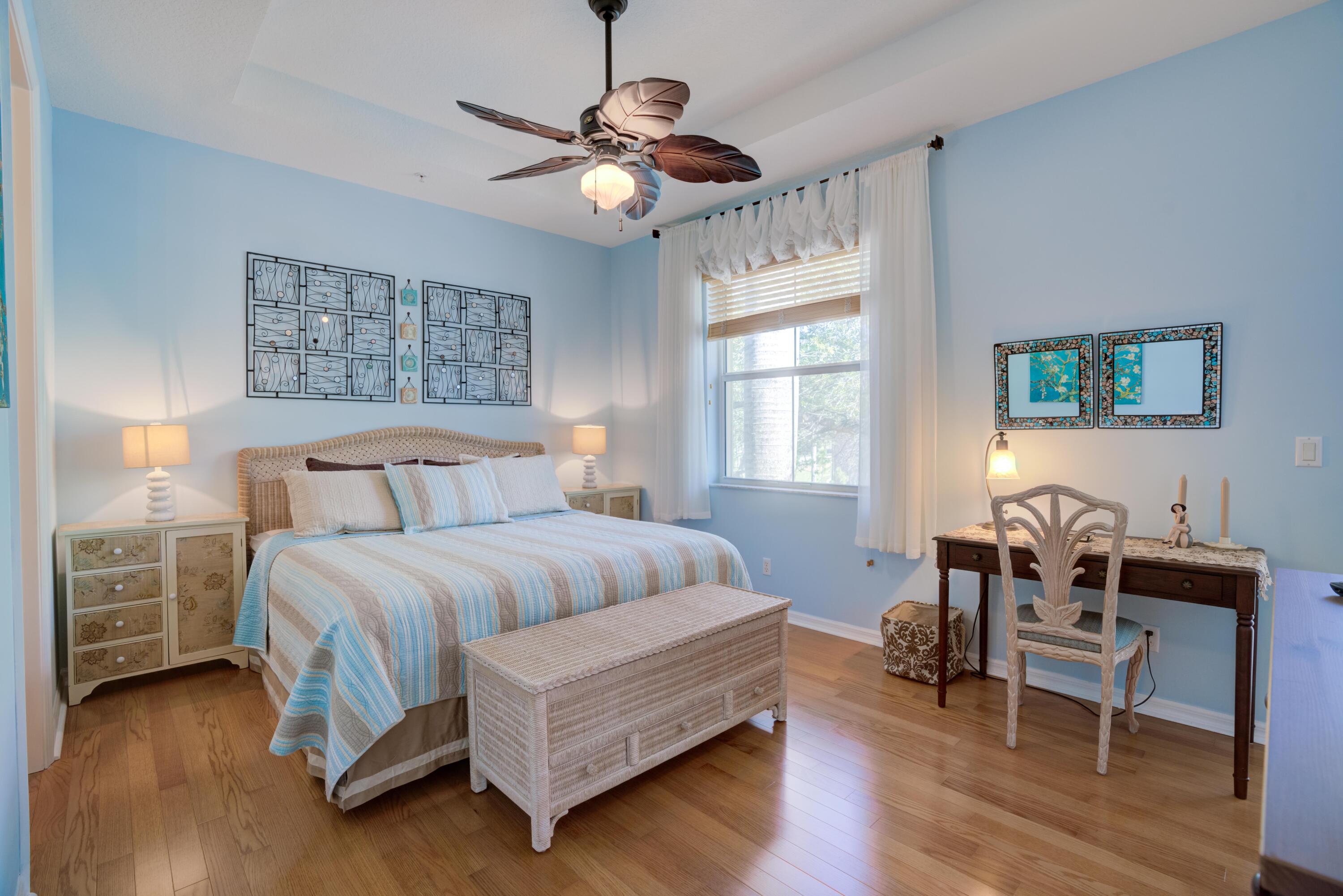 4166 Stadium Drive Jupiter, FL 33458 - Photo 20 of 36 4166 Stadium Master Bedroom Upstairs