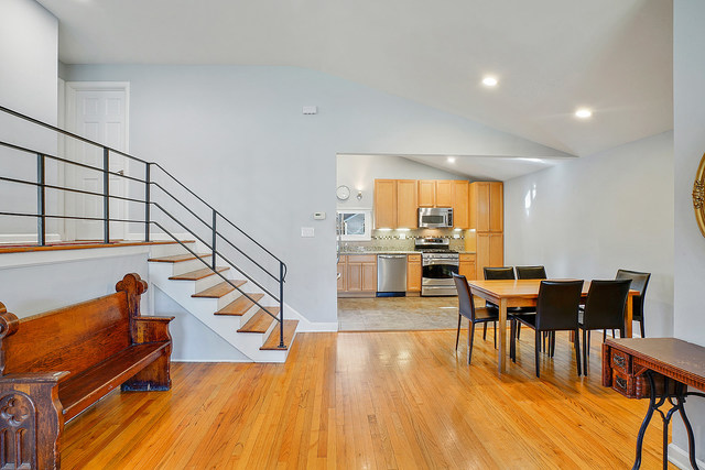 241 Chipili Drive Northbrook, IL 60062 - Photo 3 of 15