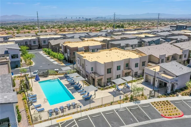 $3,000 | 600 Carriage Hill Drive, Unit 1114, Las Vegas, NV 89138