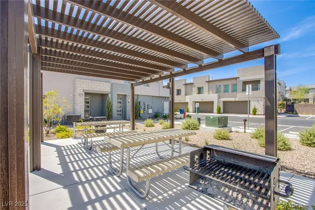 $3,000 | 600 Carriage Hill Drive, Unit 1114, Las Vegas, NV 89138