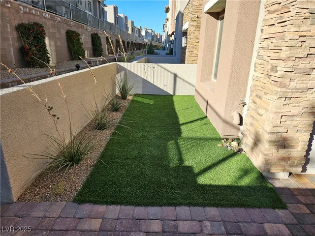 $3,000 | 600 Carriage Hill Drive, Unit 1114, Las Vegas, NV 89138