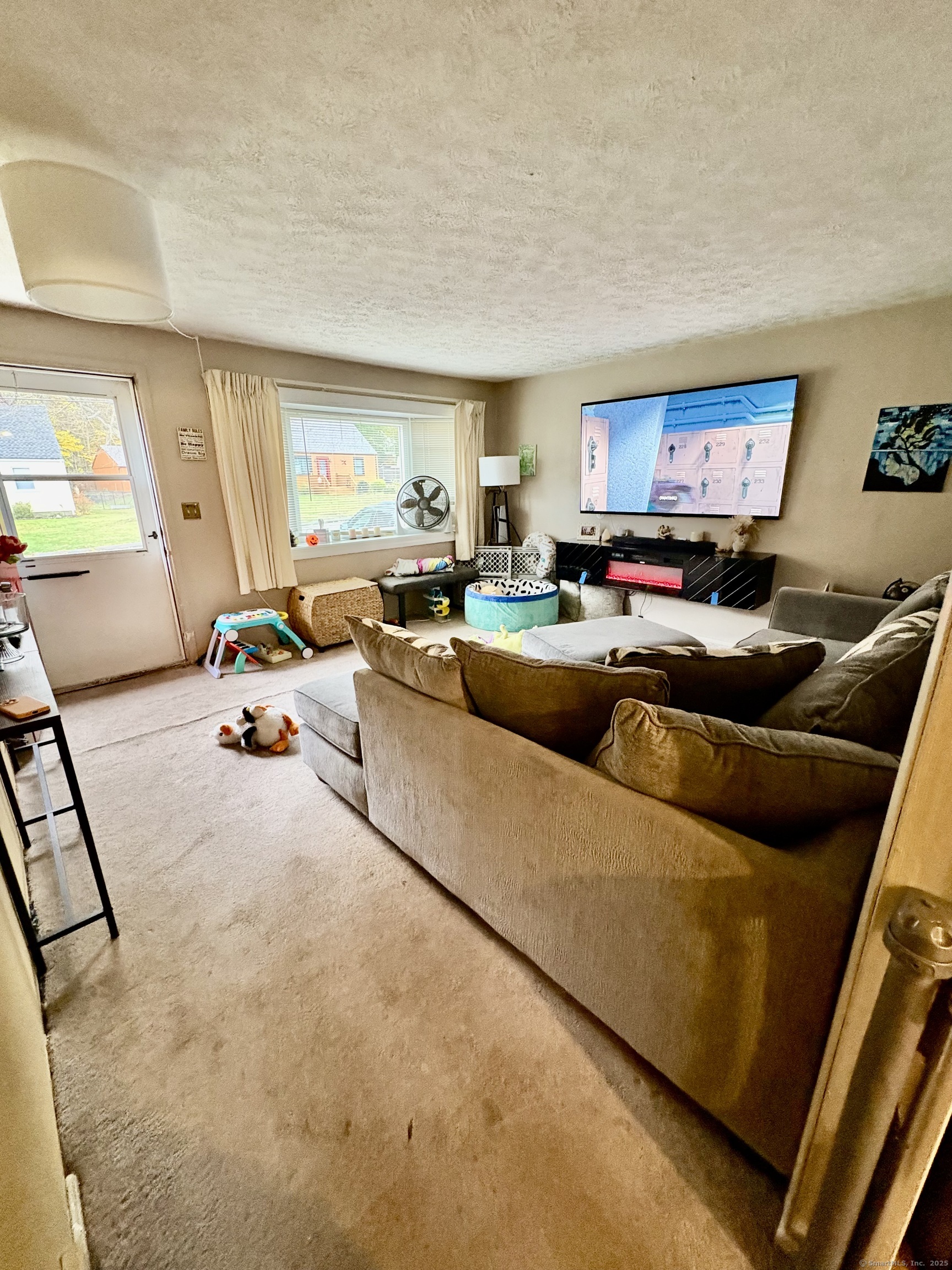 198 Mildred Road Meriden, CT 06450 - Photo 12 of 16