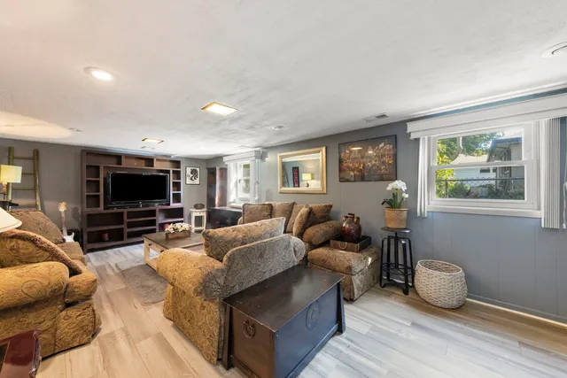 $340,000 | 5628 Hawthorne Avenue, Berkeley, IL 60163