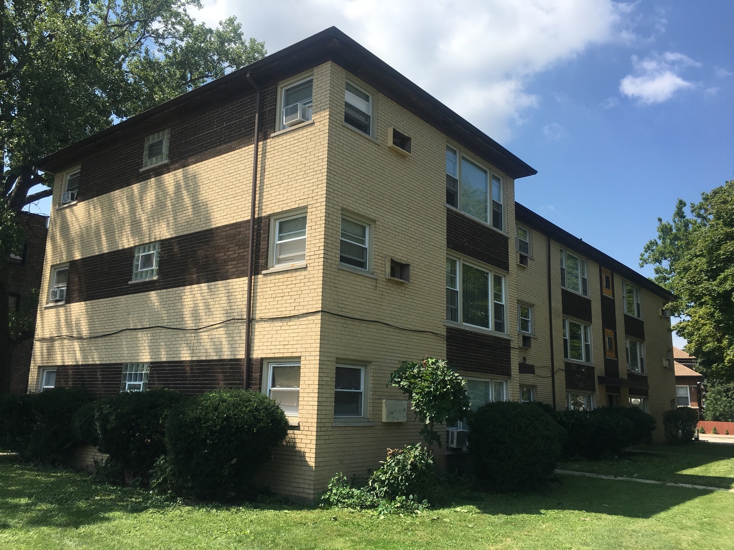 875 East 87th Place, Unit 3W Chicago, IL 60619 - Photo 1 of 10