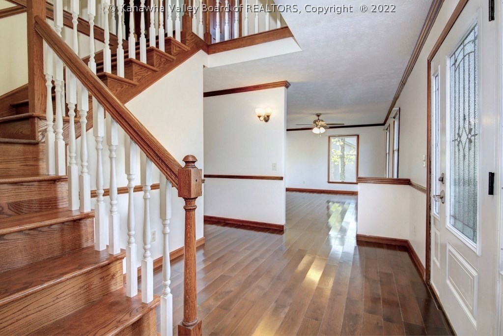 119 Summit Ridge Road Hurricane, WV 25526 - Photo 4 of 29 Gallery Image 4