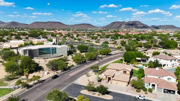$689,900 | 19435 North 62nd Avenue, Glendale, AZ 85308