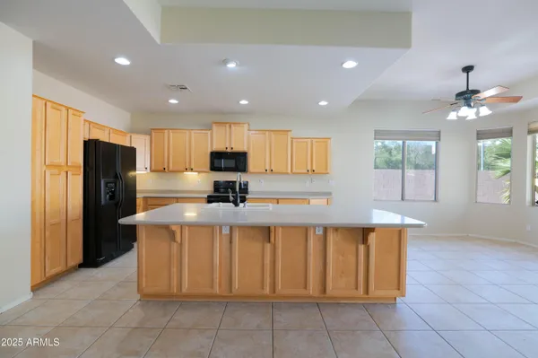 $689,900 | 19435 North 62nd Avenue, Glendale, AZ 85308