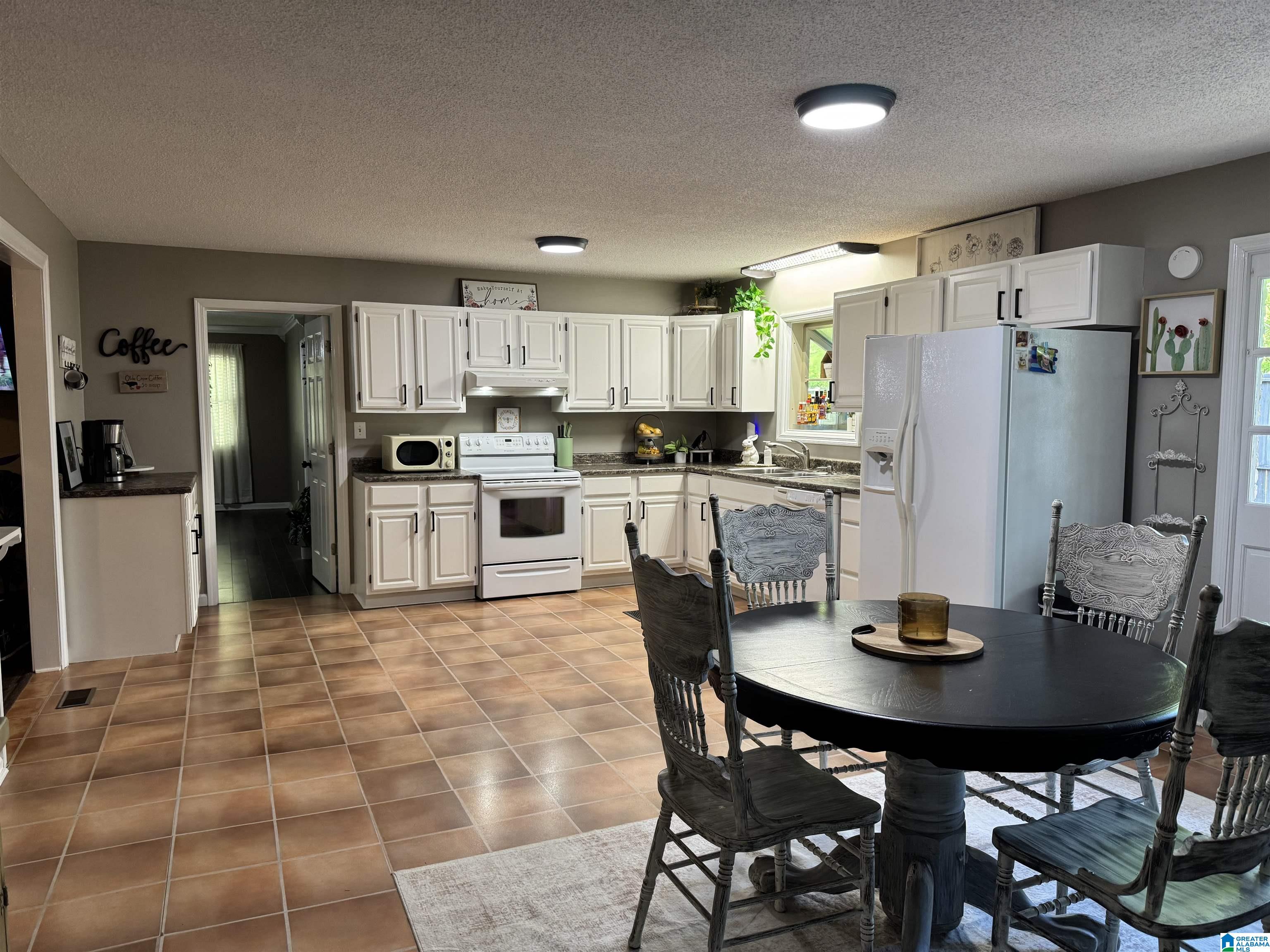 231 Garrison Road Gardendale, AL 35071 - Photo 2 of 35