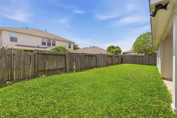 $2,250 | 2918 Mustang Meadow Lane, Manvel, TX 77578