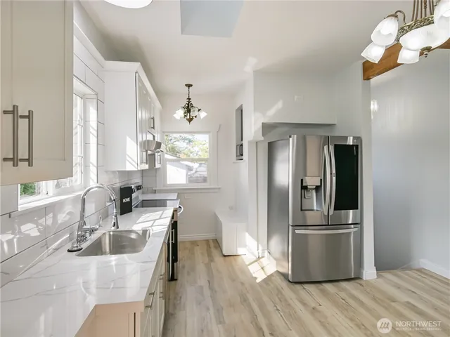 $1,050,000 | 2205 31st Avenue South, Seattle, WA 98144