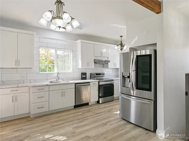 $1,050,000 | 2205 31st Avenue South, Seattle, WA 98144