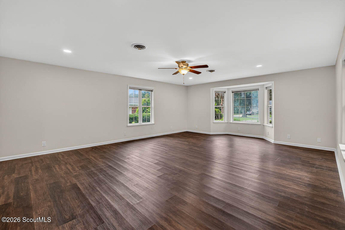507 Old Mission Road Brunswick, GA 31525 - Photo 5 of 38