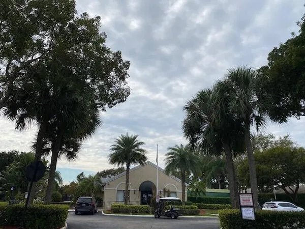 $2,850 | 41 Buxton Lane, Boynton Beach, FL 33426