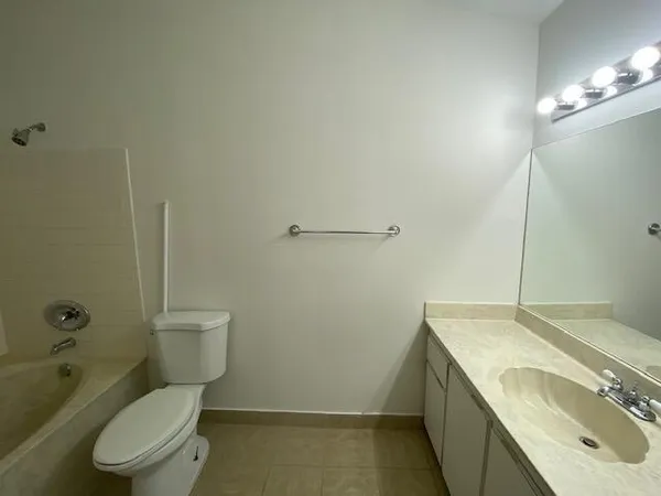 $2,850 | 41 Buxton Lane, Boynton Beach, FL 33426