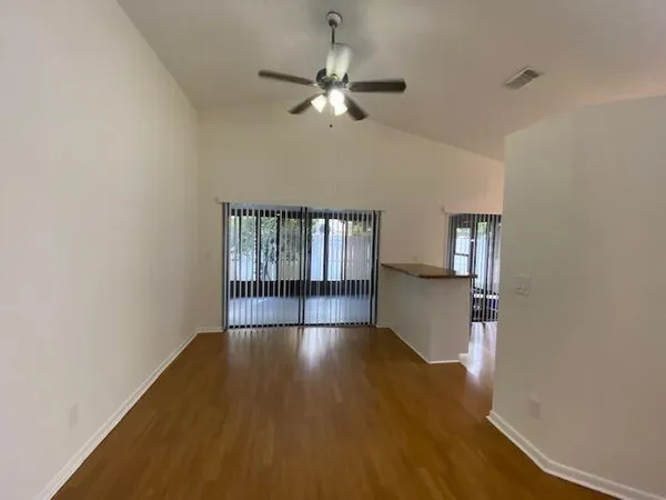 $2,850 | 41 Buxton Lane, Boynton Beach, FL 33426