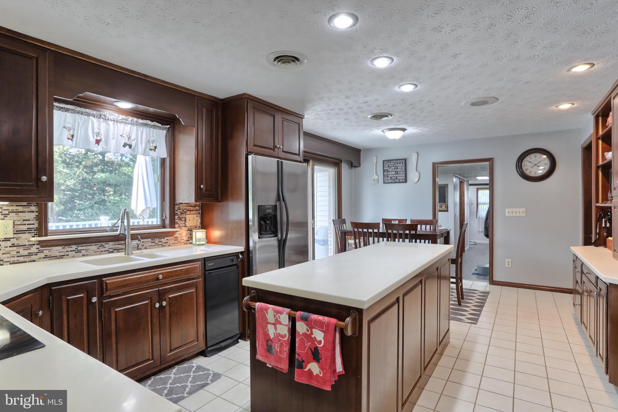 7 Pennwood Road Lebanon, PA 17042 - Photo 5 of 53 Gallery Image 5
