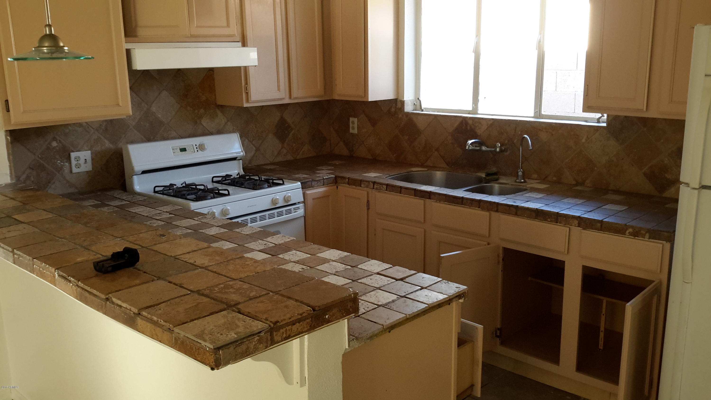 4608 West Thomas Road Phoenix, AZ 85031 - Photo 10 of 18 20170216_163906