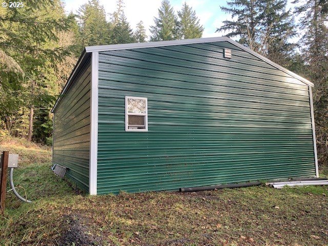 1424 Cavitt Creek Road Glide, OR 97443 - Photo 4 of 16 a view of a house with a yard