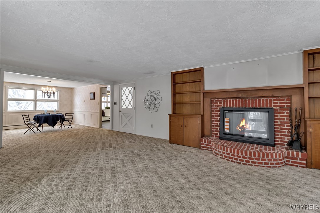 12298 Townsend Road Concord, NY 14141 - Photo 6 of 37 Large, bright family and dining room