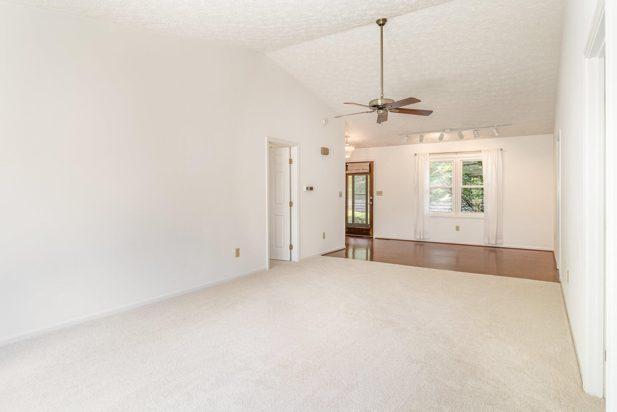 703 Queensway Court Cold Spring, KY 41076 - Photo 7 of 28 Gallery Image 7