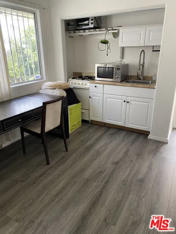 $1,895 | 451 South La Peer Drive, Unit 2, Beverly Hills, CA 90211