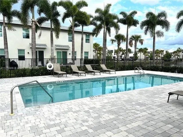 $367,500 | 3936 Southeast Caladium Court, Stuart, FL 34997
