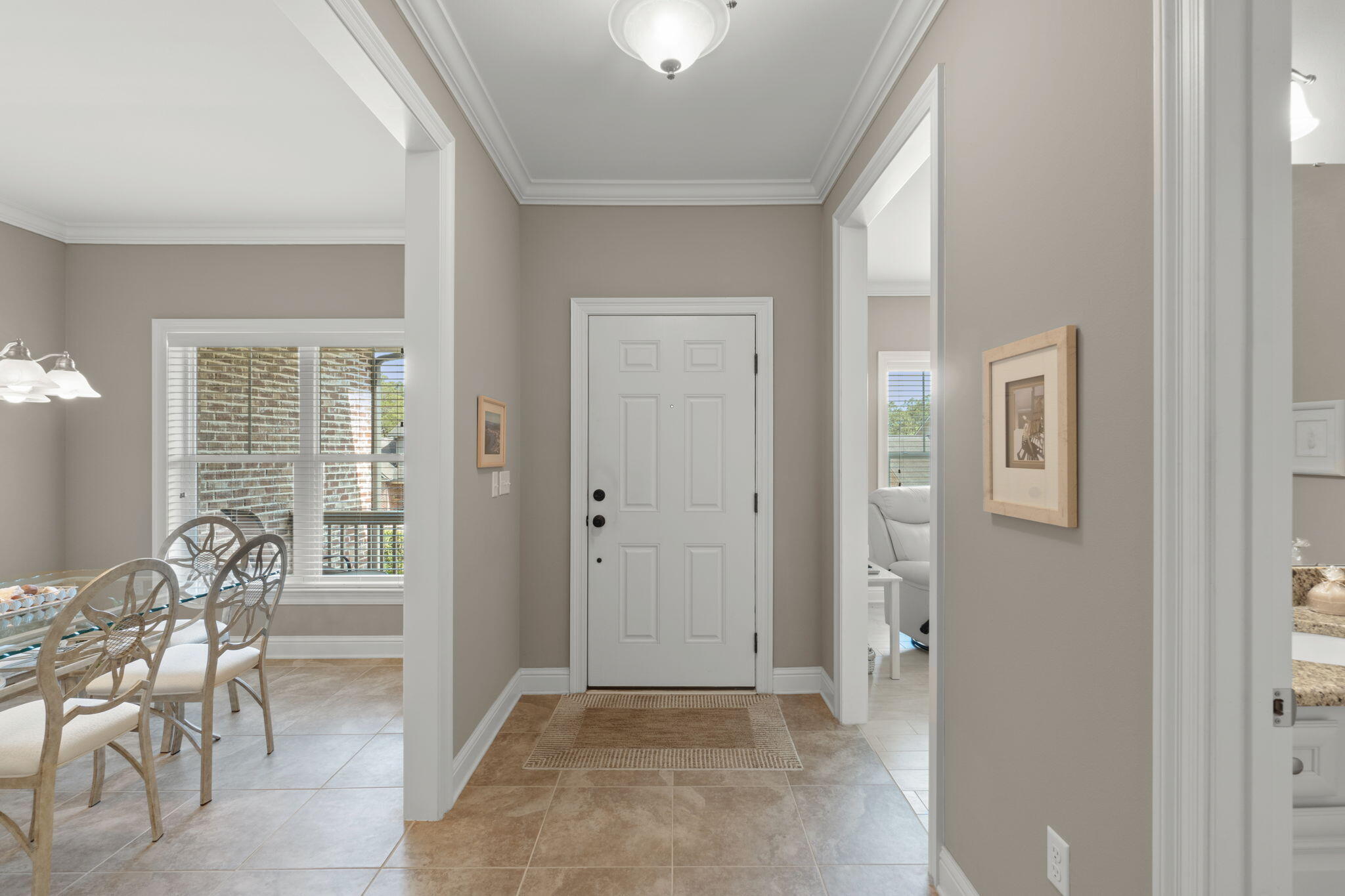 562 Falcon Trail Niceville, FL 32578 - Photo 4 of 40 a view of a livingroom with furniture and windows