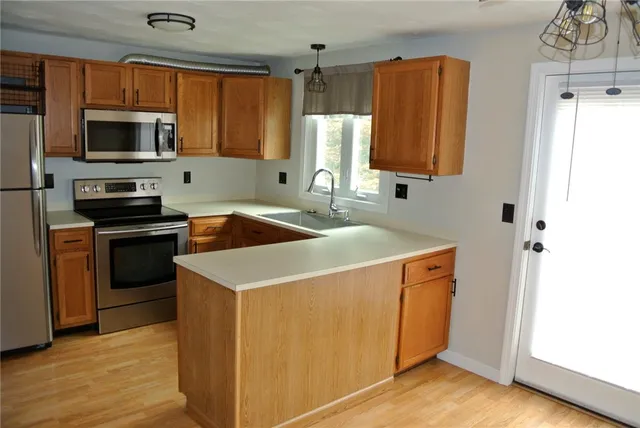 $2,175 | 34 Sanwood Drive, Burrillville, RI 02830