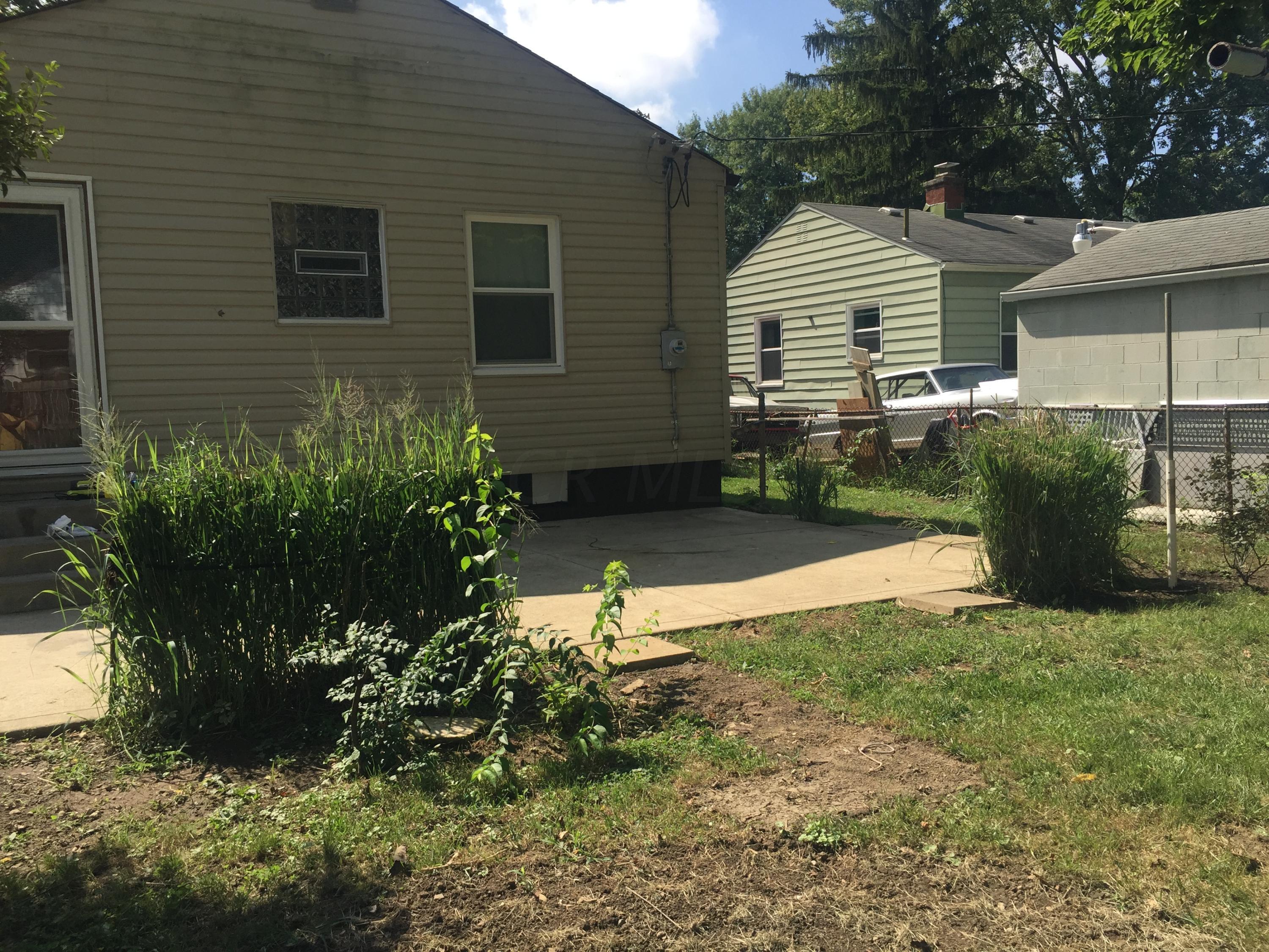 1332 Moler Road Columbus, OH 43207 - Photo 4 of 7