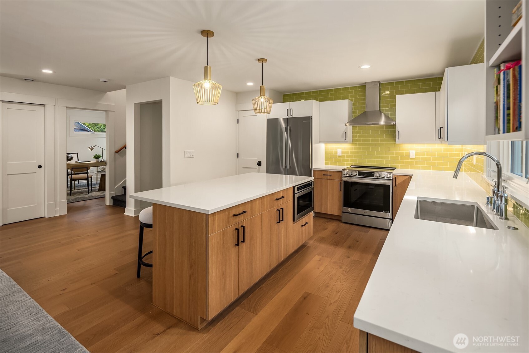 4402 Letitia Avenue South Seattle, WA 98118 - Photo 11 of 39