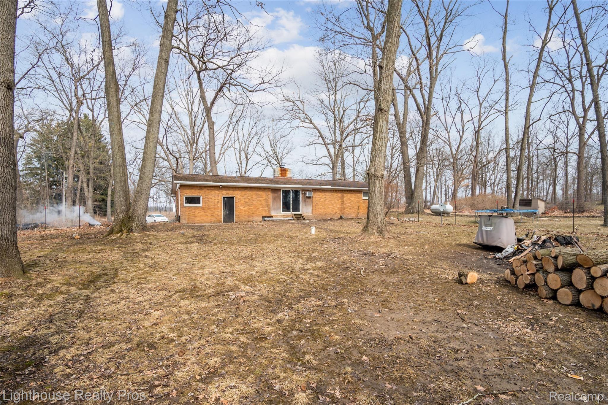 4374 Faussett Road Howell, MI 48855 - Photo 24 of 25 24.jpg
