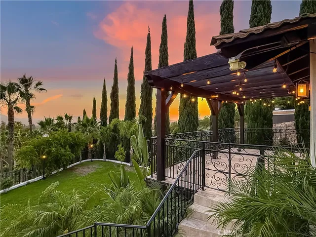 $2,375,000 | 567 Lone Oak Drive, Thousand Oaks, CA 91362