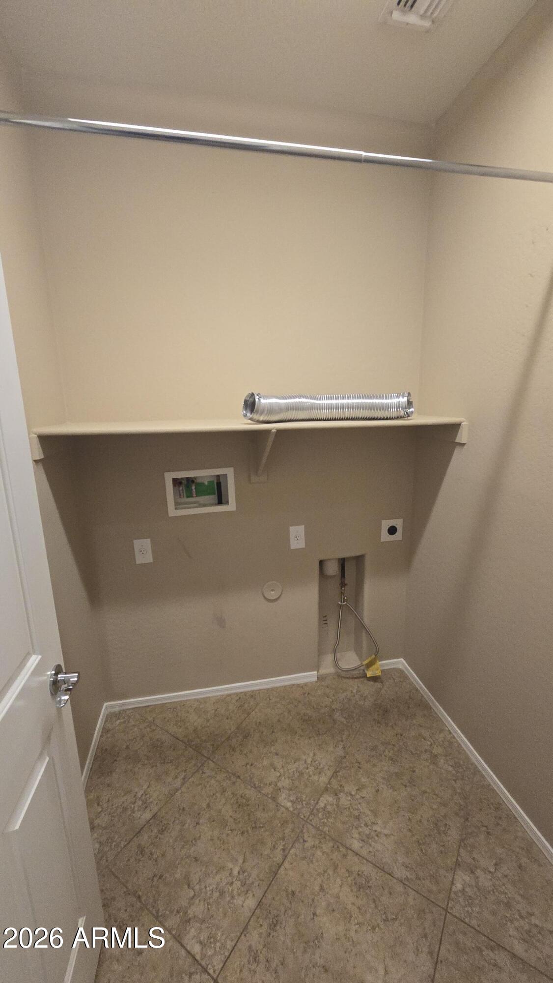 10826 West Avenida Del Rey Peoria, AZ 85383 - Photo 23 of 37 20251216_143231