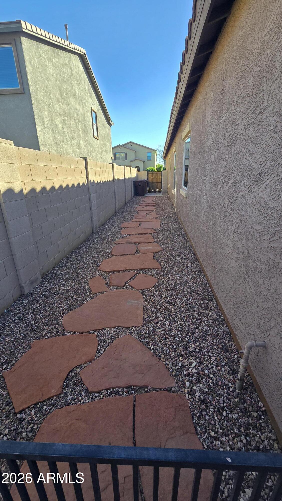 10826 West Avenida Del Rey Peoria, AZ 85383 - Photo 35 of 37 20251216_143842