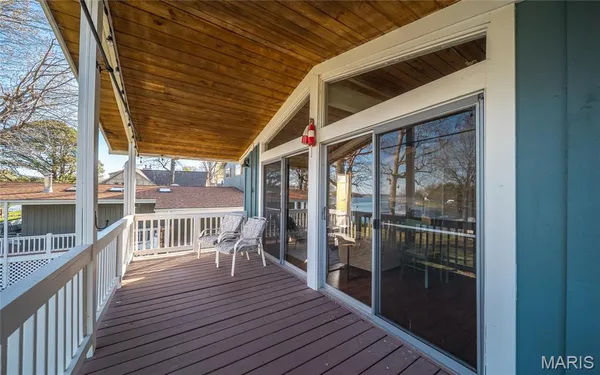 $347,000 | 1946 Lakeshore Drive, Cuba, MO 65453